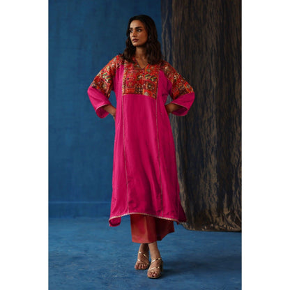 Begum Pret Pink Shikanji Phiran Kurta with Pant (Set of 2)