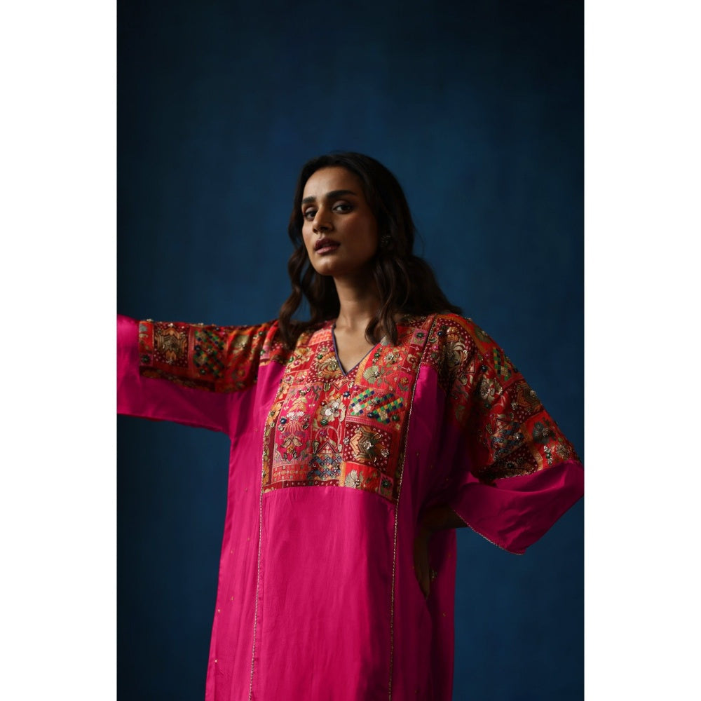 Begum Pret Pink Shikanji Phiran Kurta with Pant (Set of 2)