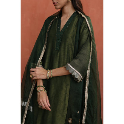 Begum Pret Green Tara Kurta with Pant and Dupatta (Set of 3)