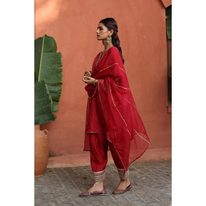 Begum Pret Red Nazira Kurta with Salwar and Dupatta (Set of 3)