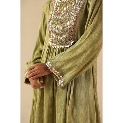 Begum Pret Green Naksh Kurta with Pant and Dupatta