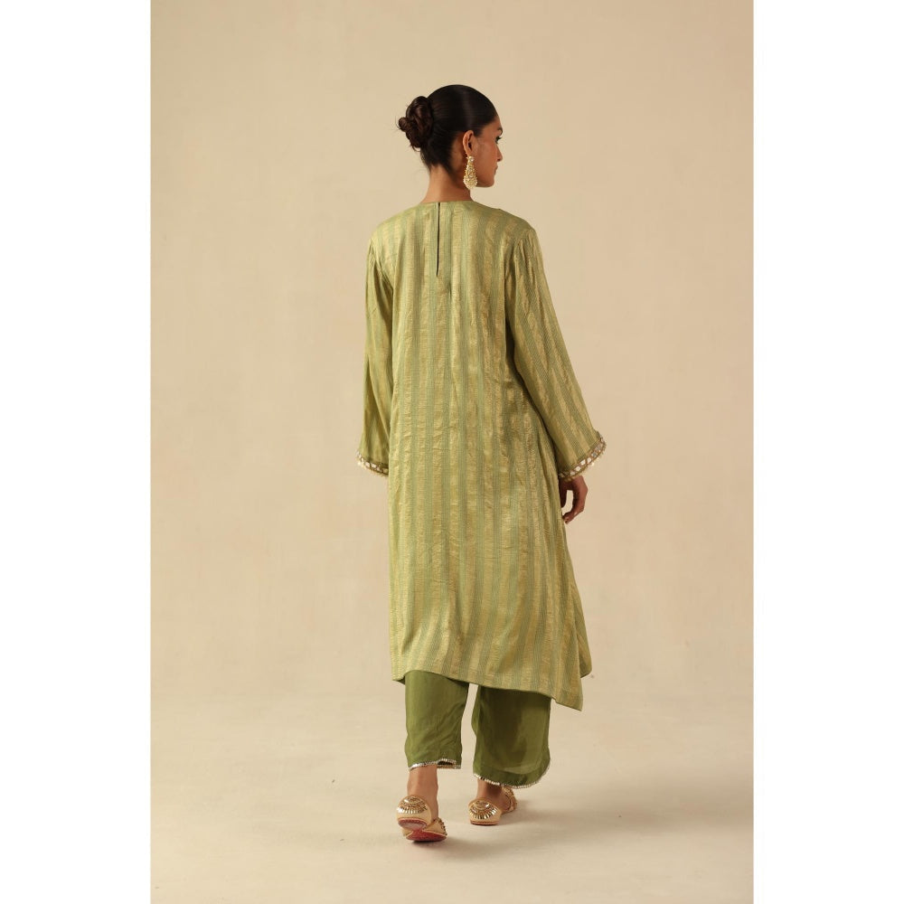 Begum Pret Green Naksh Kurta with Pant and Dupatta