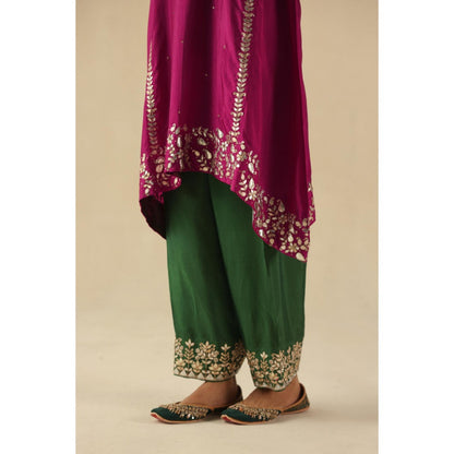 Begum Pret Magenta Arzoo Short Kurta with Pant and Dupatta