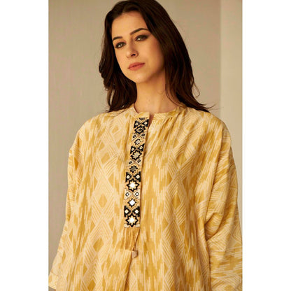 BETRUE Bat Sleeves Embroidered Shibori Shirt and Pant Set (Set of 2)