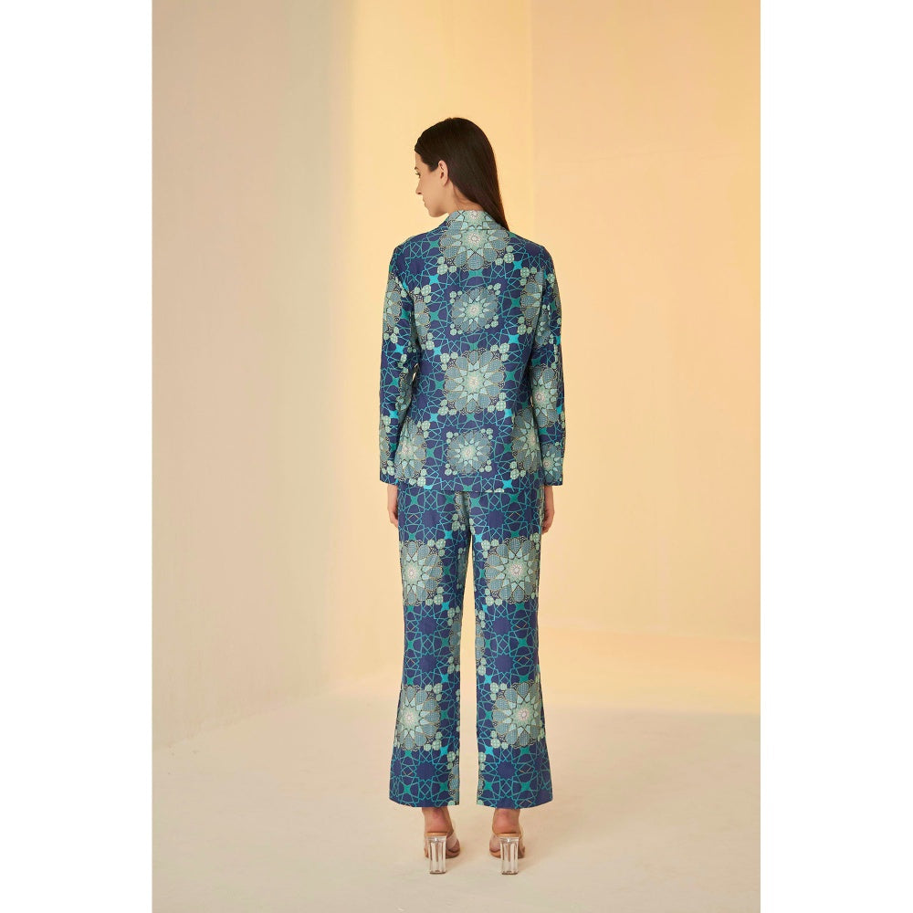 BETRUE Blue-Wrap Jacket and Pants Set In Tashkent Print (Set of 2)