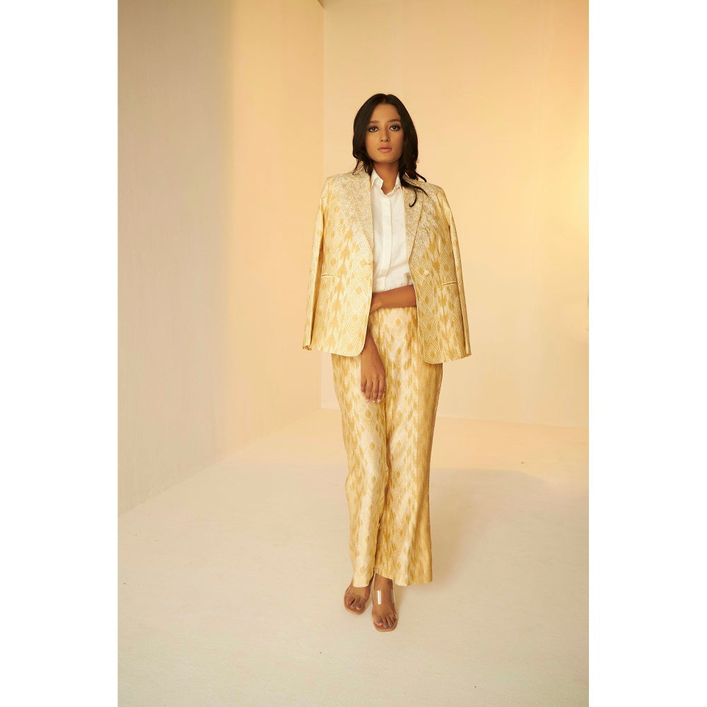 BETRUE Classic Blazer and Pants Set In Golden Shibori (Set of 2)