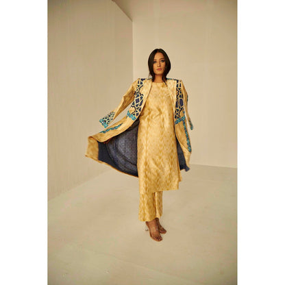 BETRUE The Window Trench, Kurta and Pant Set (Set of 3)