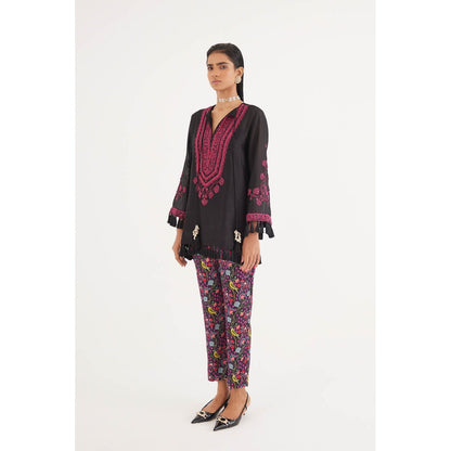 Betrue Black Silk Chanderi Embroidered Kurti