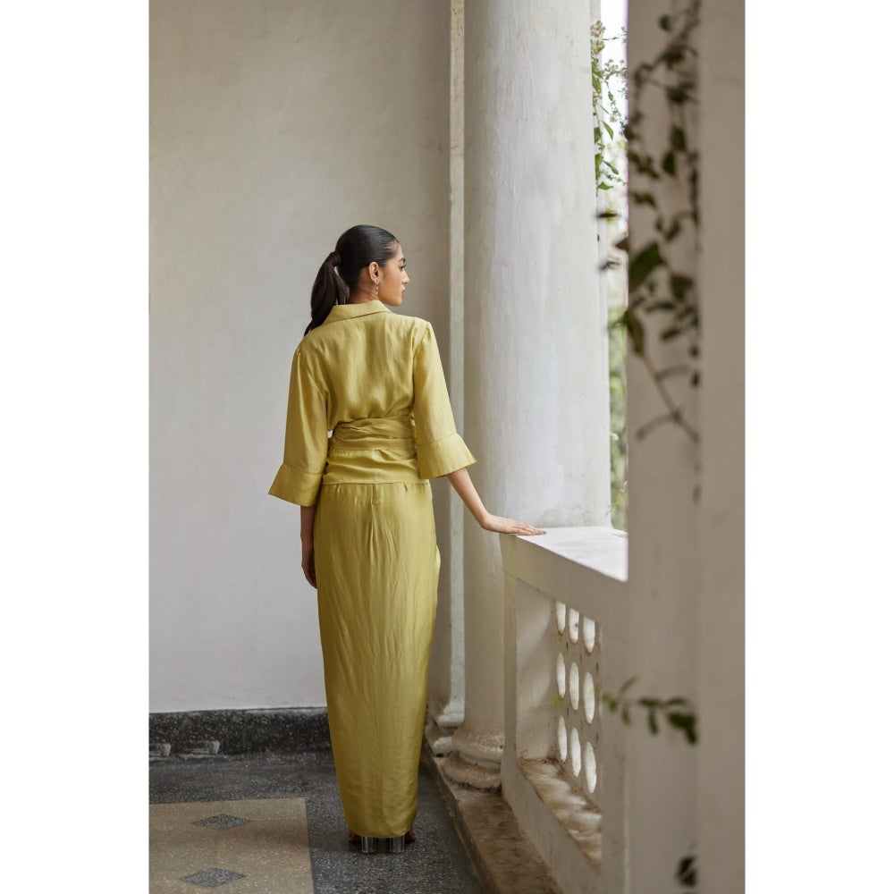 BETRUE Leek Green Drape Skirt