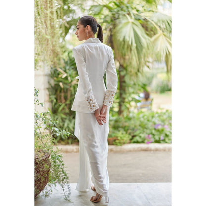 BETRUE White Camellia Silk Drape Skirt