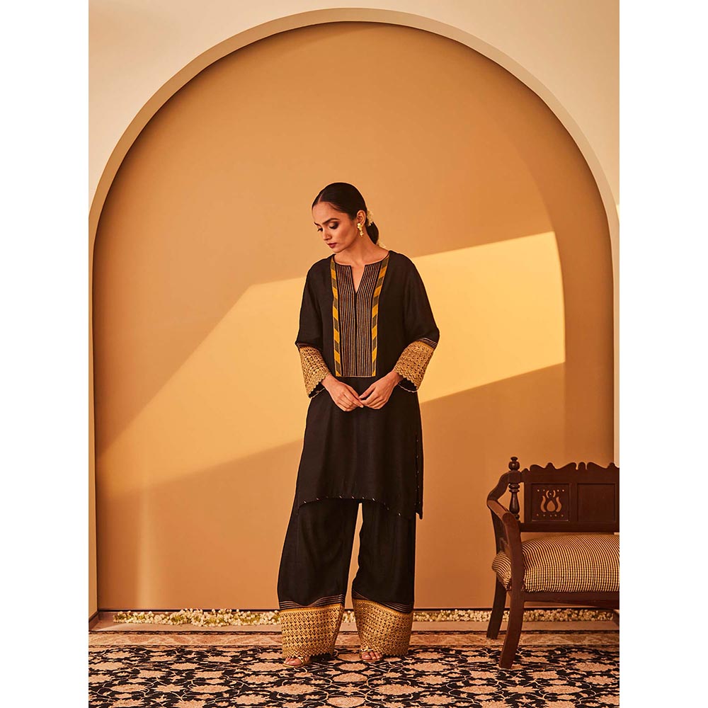 Bo Tree Black Zehra Kurta with Pant (Set of 2)