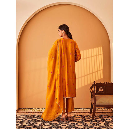 Bo Tree Yellow Sunera Kurta with Pant and Dupatta (Set of 3)