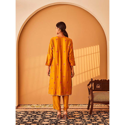 Bo Tree Yellow Sunera Kurta with Pant and Dupatta (Set of 3)