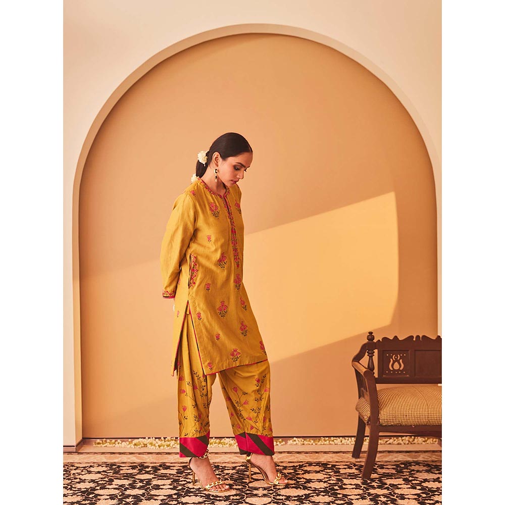 Bo Tree Yellow Nafisa Kurta with Pant and Dupatta (Set of 3)