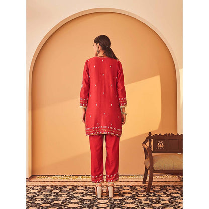 Bo Tree Red Rukhsana Kurta with Pant and Dupatta (Set of 3)