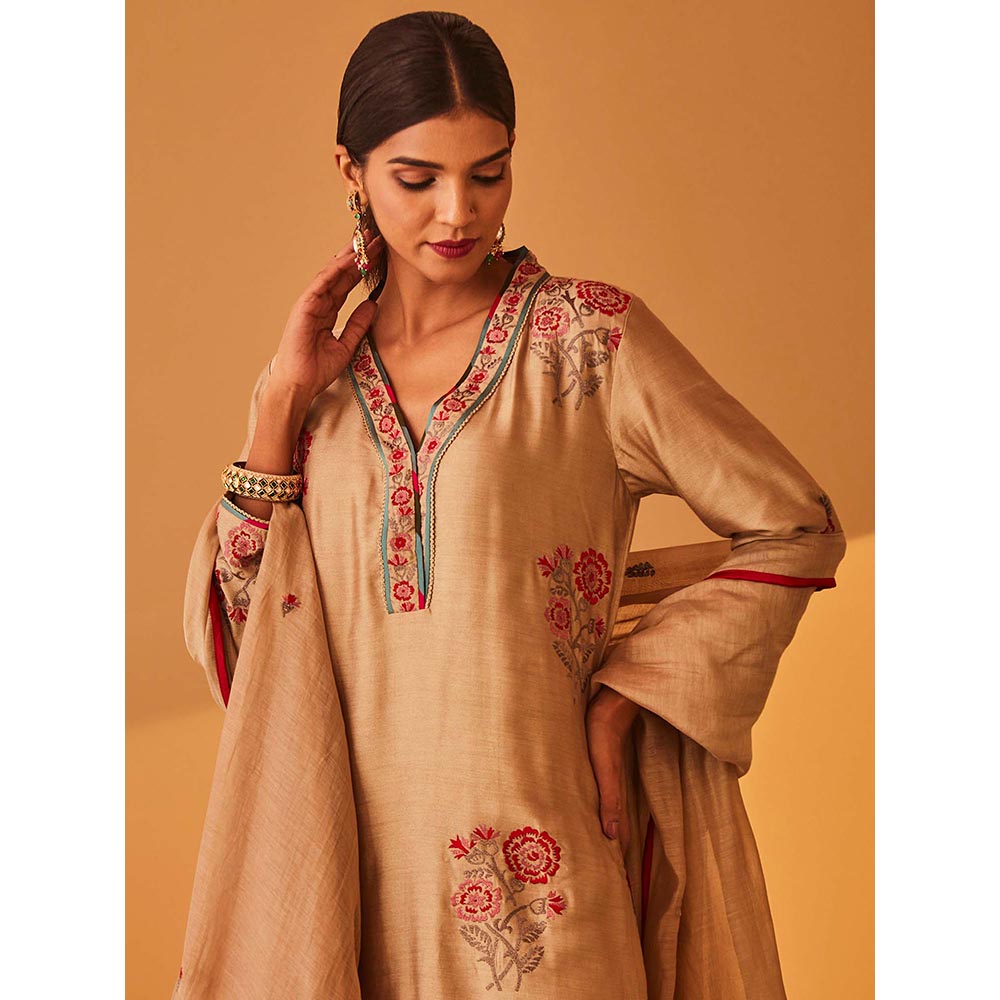 Bo Tree Beige Mahara Kurta with Pant and Dupatta (Set of 3)