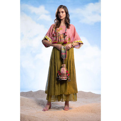 CAPISVIRLEO Embroidered Linen Top