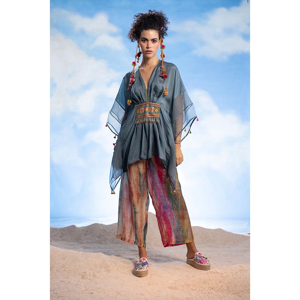 CAPISVIRLEO Embroidered Block Kaftan & Pants with Inner (Set of 3)