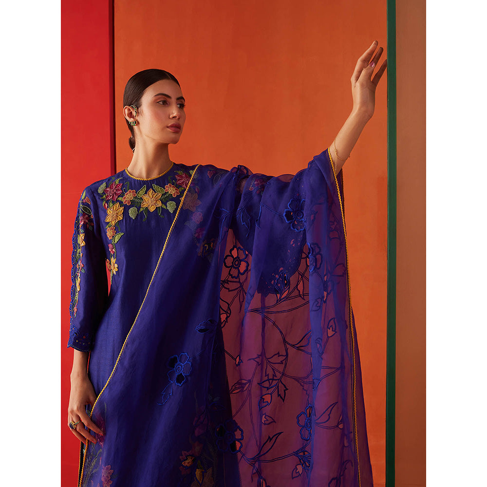CHANDRIMA Navy Blue Organza Floral Embroidered Dupatta