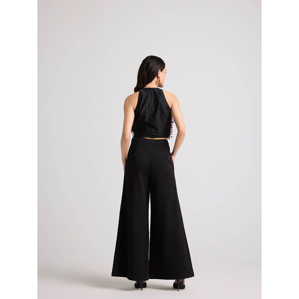 CHANDRIMA Black Daisy 3D Applique Crop Top