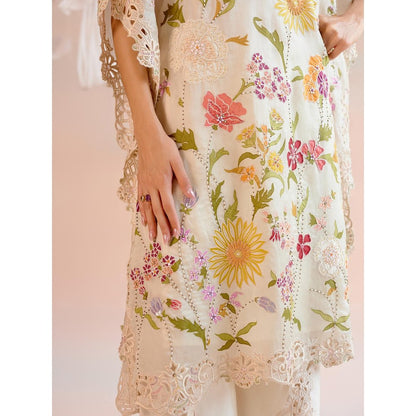 CHANDRIMA Ivory Floral Applique and Beadwork Kaftan