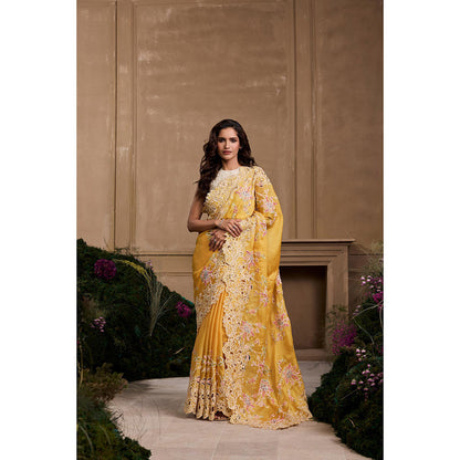 CHANDRIMA Ivory 3D Rose Applique Stitched Blouse