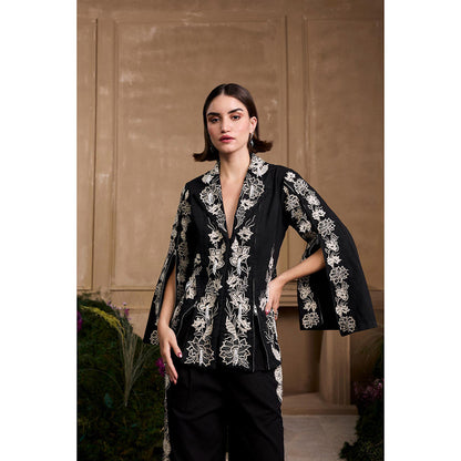 CHANDRIMA Black Contrast Work Zipper Detail Blazer
