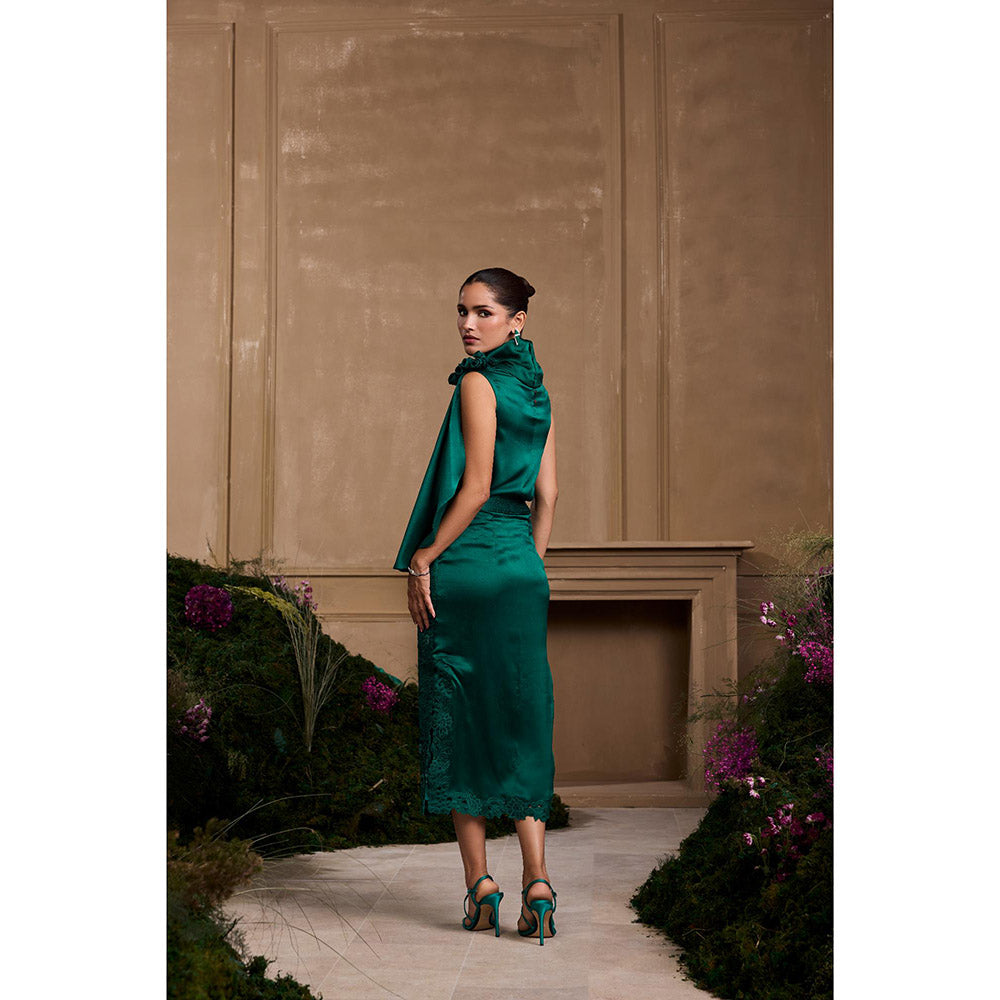 CHANDRIMA Emerald Green Metallic Quilted Embroidered Skirt