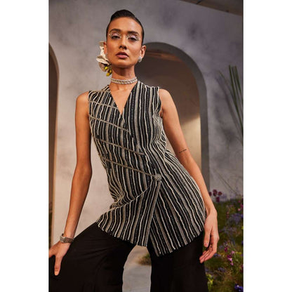 CHARU AND VASUNDHARA Luz Black Pant with Jacket (Set of 2)