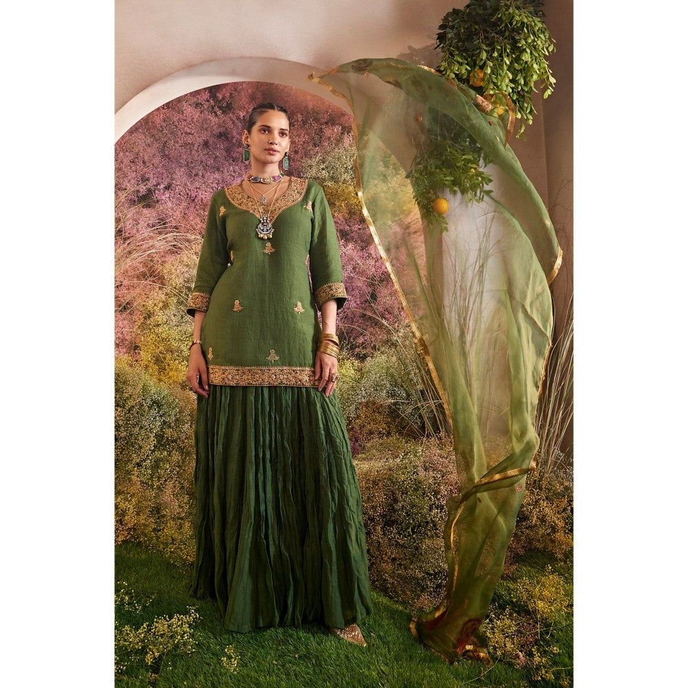 CHARU MAKKAR Green Kurti with Skirt & Dupatta (Set of 3)
