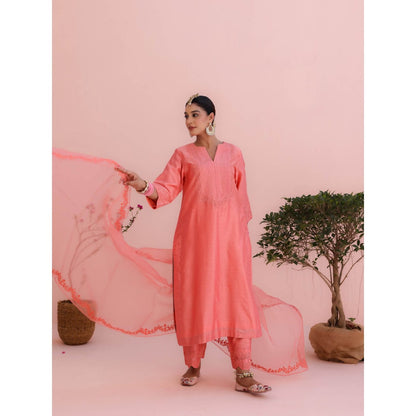 CHARU MAKKAR Archi Coral Kurta with Pant and Dupatta (Set of 3)