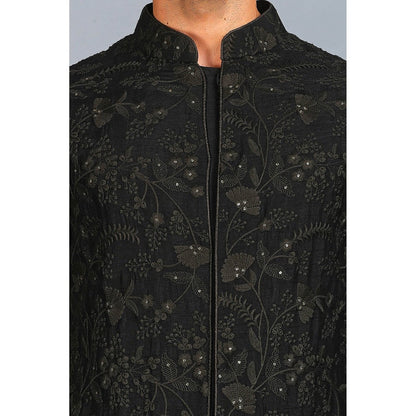 CHAR CHAAND Black Elegance Thread Embroidered Kurta