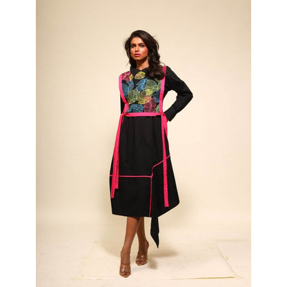 September Spring Asymmetrical Waterlily Dress In Black