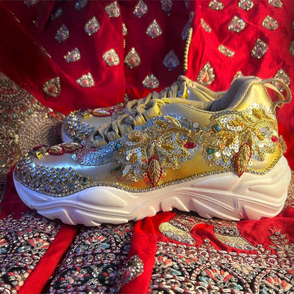 Chal Jooti Ballad Of Colors Gold Sneakers
