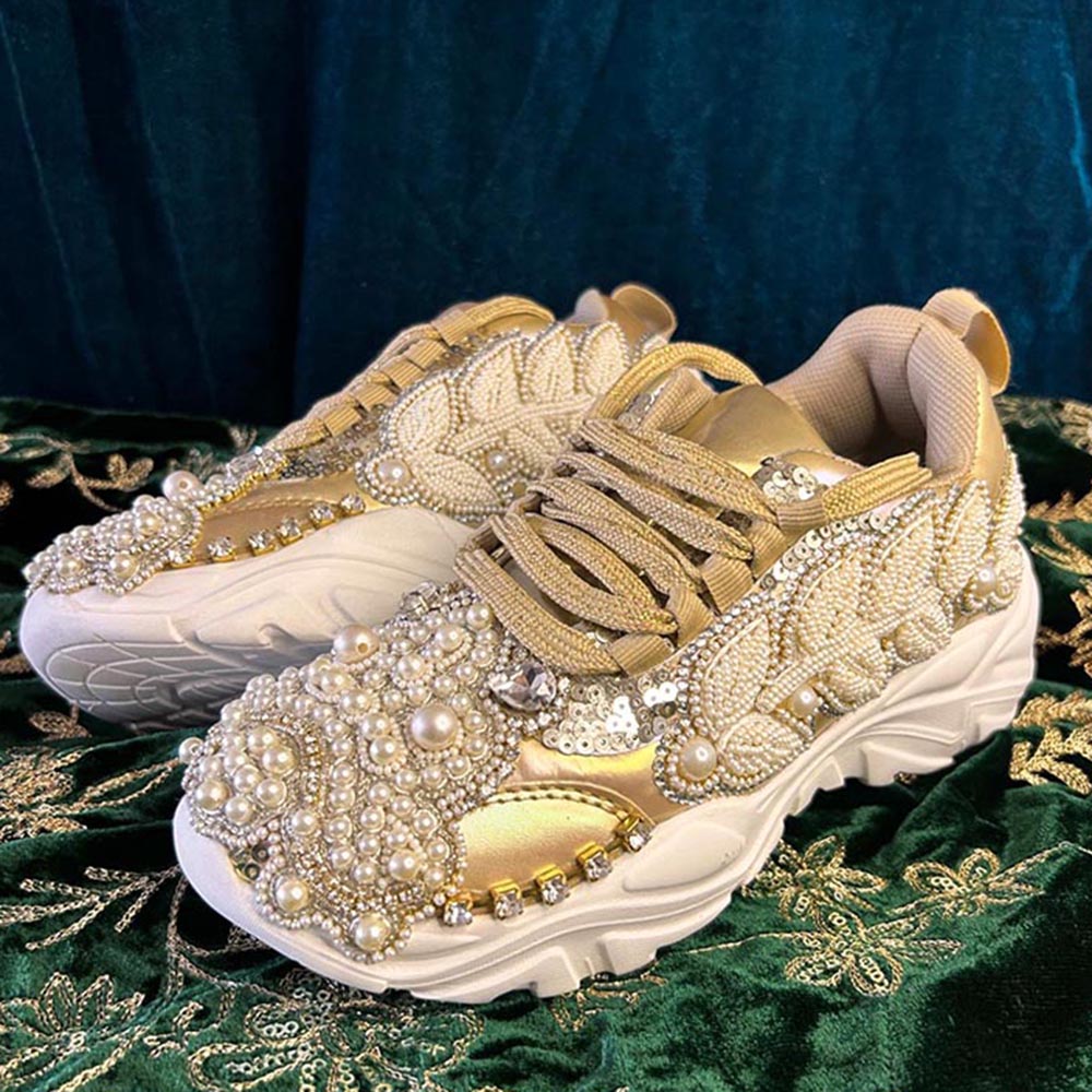 Chal Jooti Crown Of Pearls Sneakers - Gold