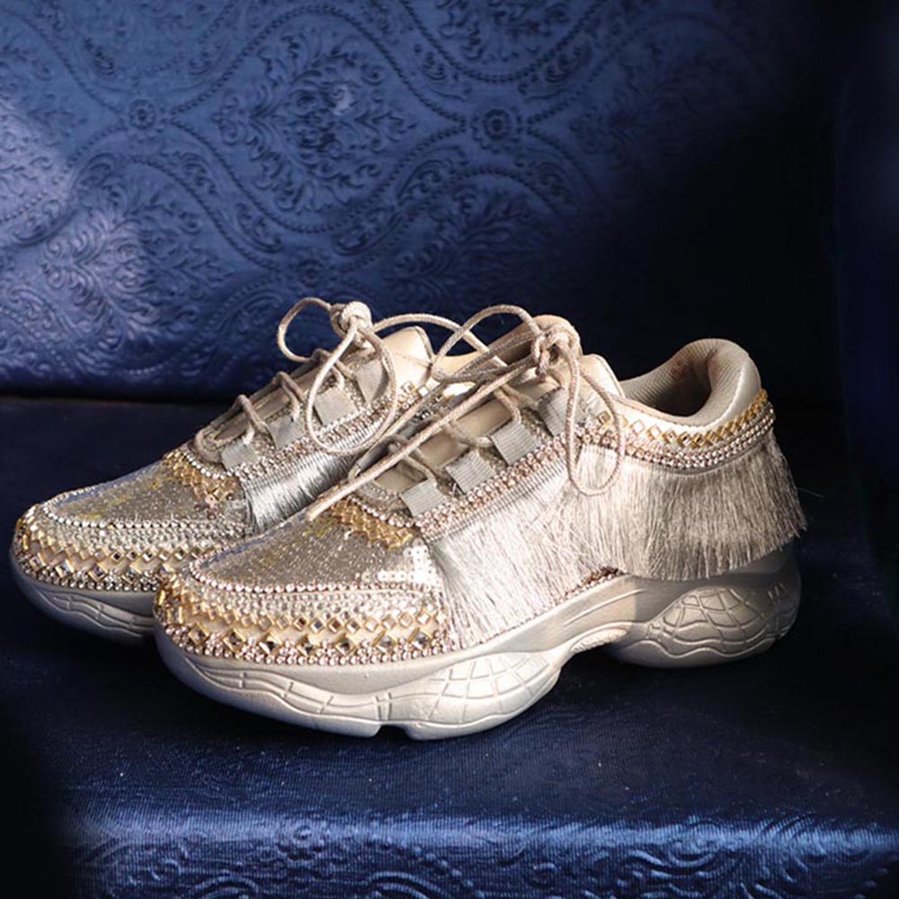 Chal Jooti Magnetic Metallic Silver Sneakers