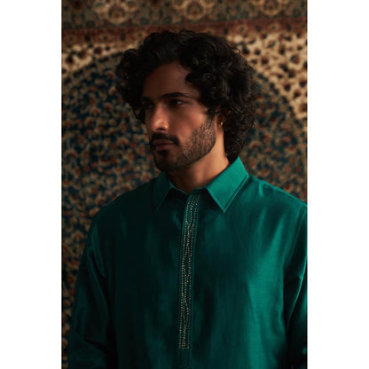 Charkhee Prarambh Pathani Set