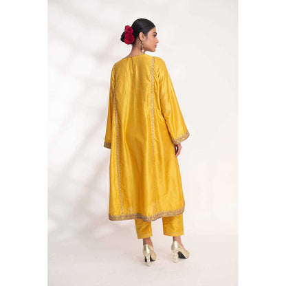 CHHAYA MEHROTRA Yellow Kanak Kurta with Pant (Set of 2)