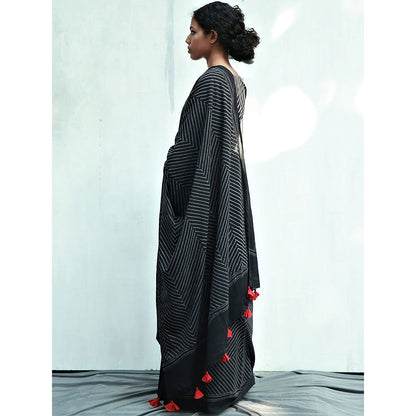 Chidiyaa Nightingale Cotton Saree Fmtm with Unstitched Blouse