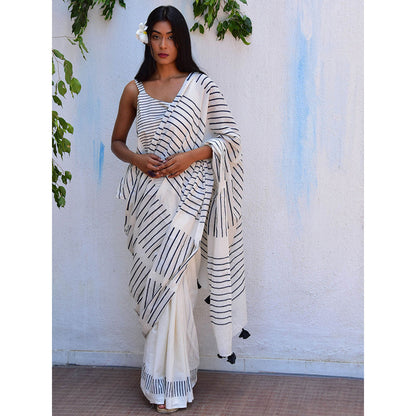 Chidiyaa Vanilla Moon Pearl Essence Handblock Printed Mulmul Cotton Saree with Unstitched Blouse