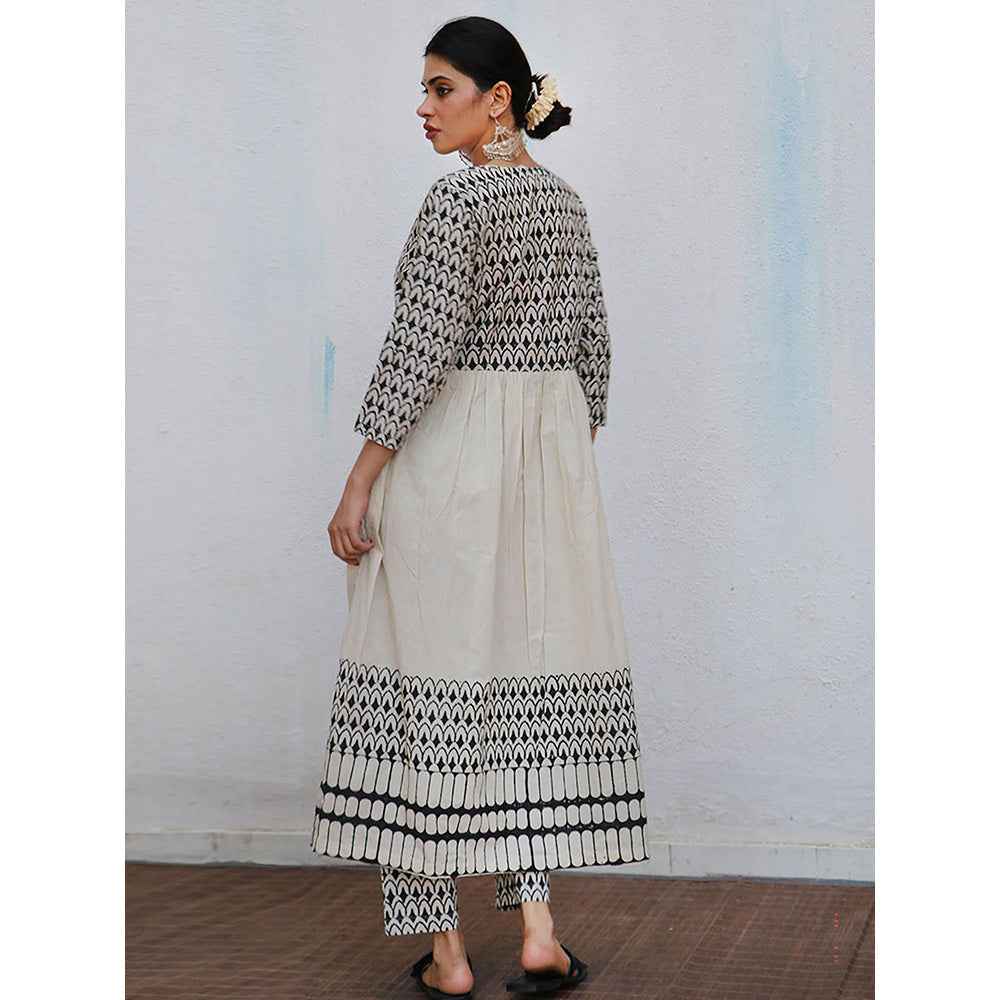 Chidiyaa Nomad Roohi Block printed Kurta with Pant (Set of 2)