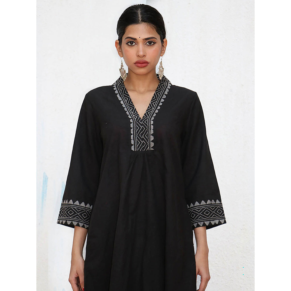 Chidiyaa Nomad Annalise Block printed Cotton Kurta Set (Set of 2)