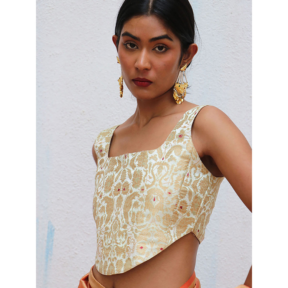 Chidiyaa Nargiz Safeeda Khimkab Off White Brocade Embroidered Stitched Blouse