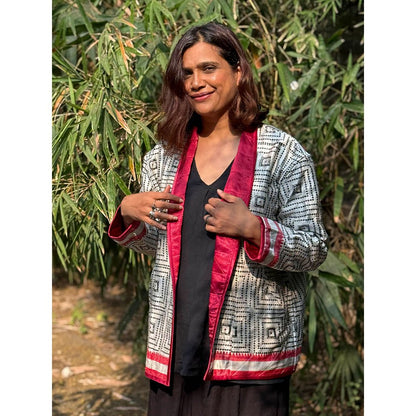 Chidiyaa Multi-Colour Sardi Ki Dhoop Heart Made Mashru Silk Reversible Jacket