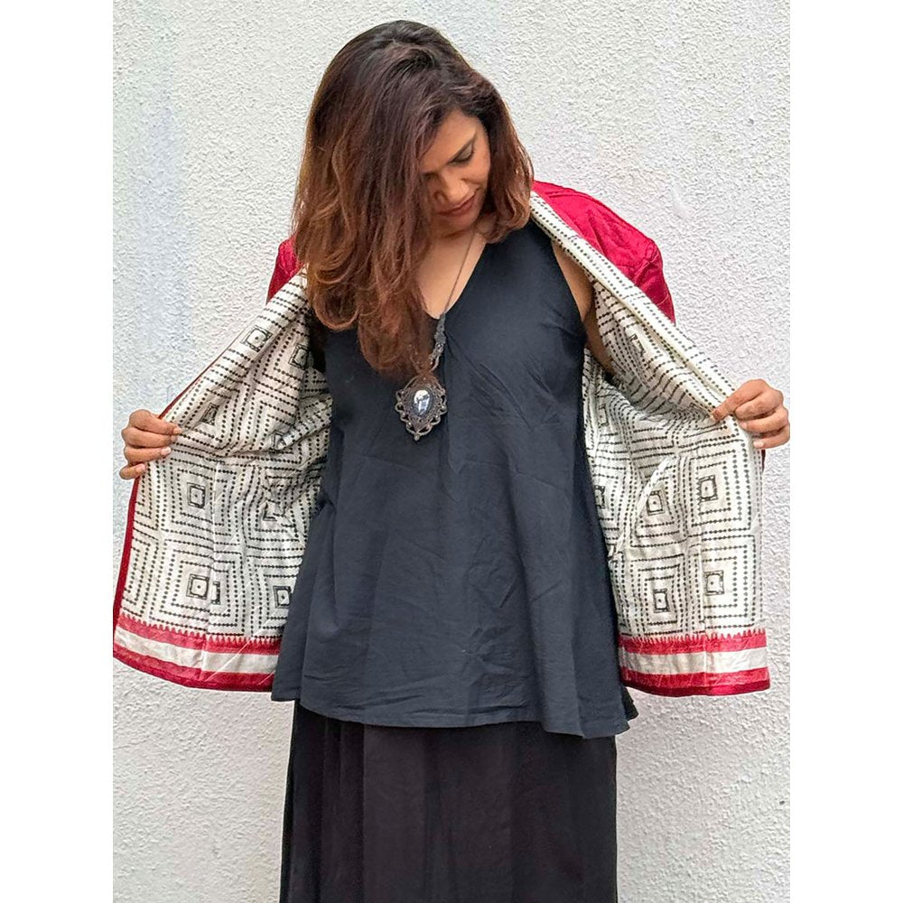 Chidiyaa Multi-Colour Sardi Ki Dhoop Heart Made Mashru Silk Reversible Jacket
