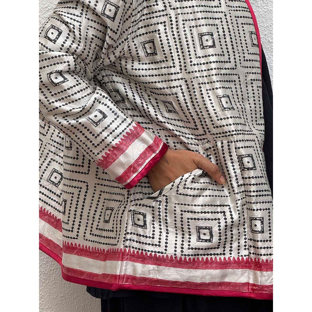 Chidiyaa Multi-Colour Sardi Ki Dhoop Heart Made Mashru Silk Reversible Jacket