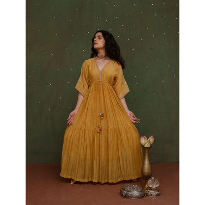 Chokhi Chorri Yellow Chandrama Maxi Dress with Inner (Set of 2)