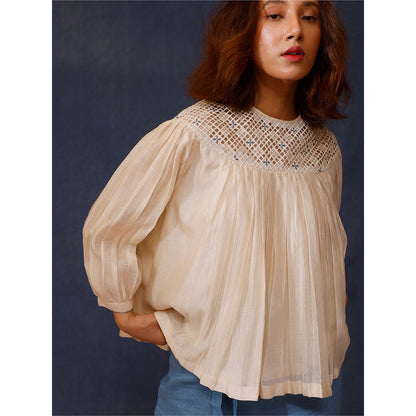 Chokhi Chorri Cream Iris Top and Pant Co-ord (Set of 2)