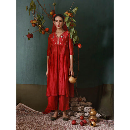 Chokhi Chorri Red Kurta With Pant And Dupatta (Set of 3)