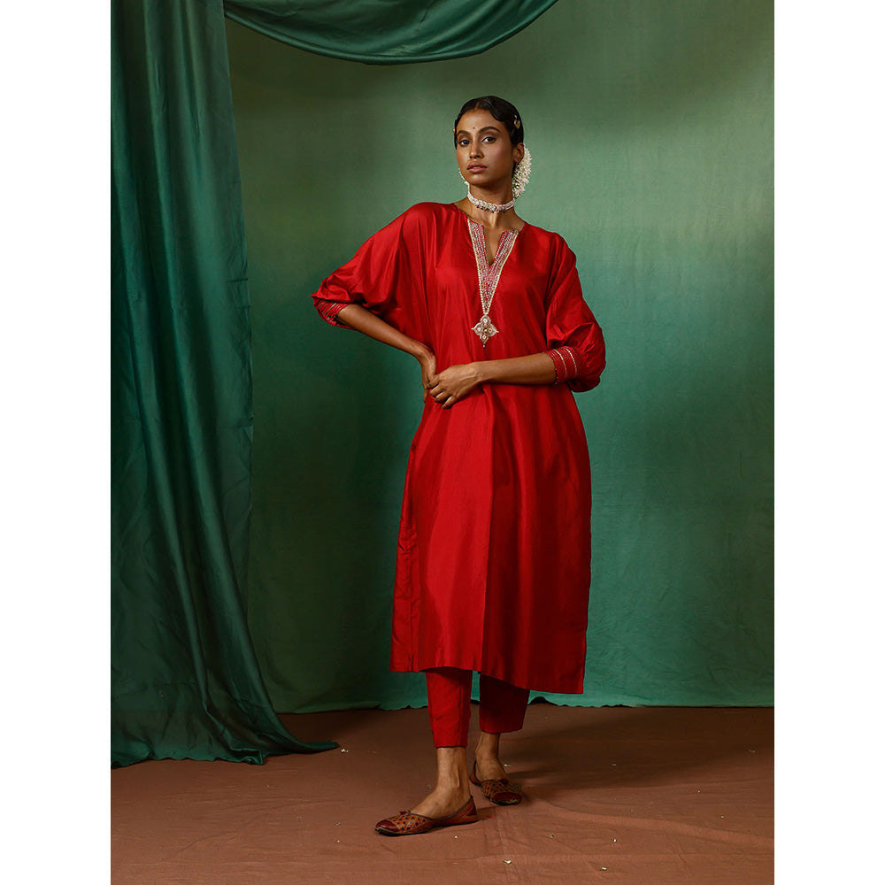 Chokhi Chorri Red Kurta With Pant And Dupatta (Set of 3)
